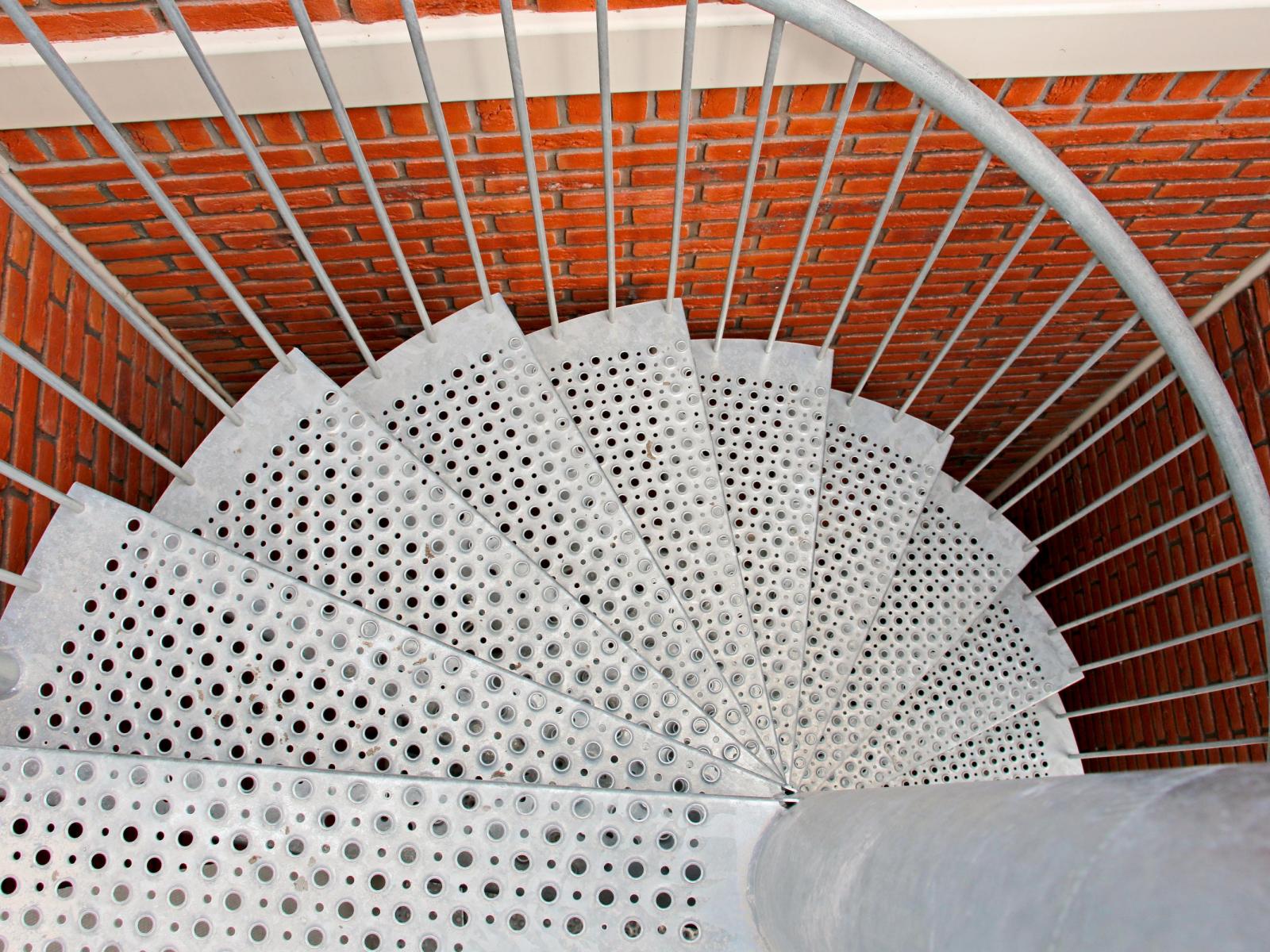 Leidsch Houtkwartier spiltrappen hekwerken verzinken coaten Rotocoat