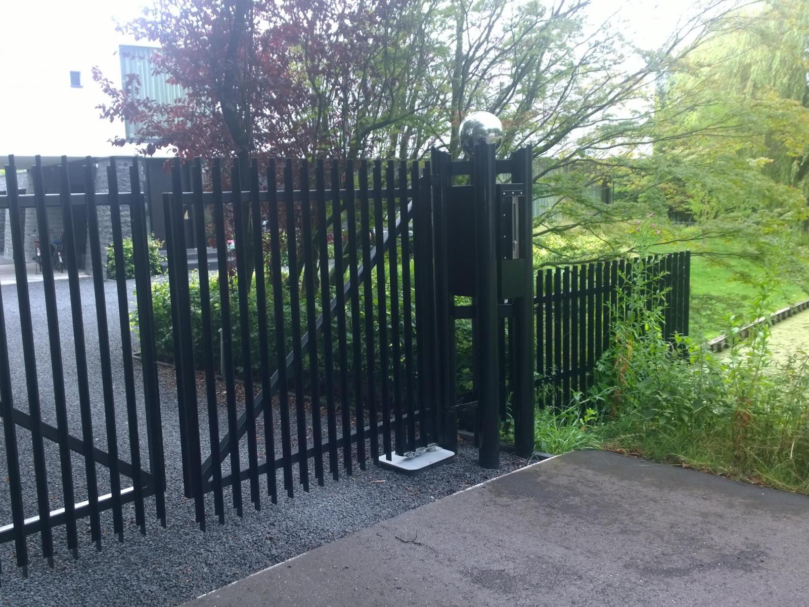 Duplex verzinken poedercoaten hekwerken Rotocoat