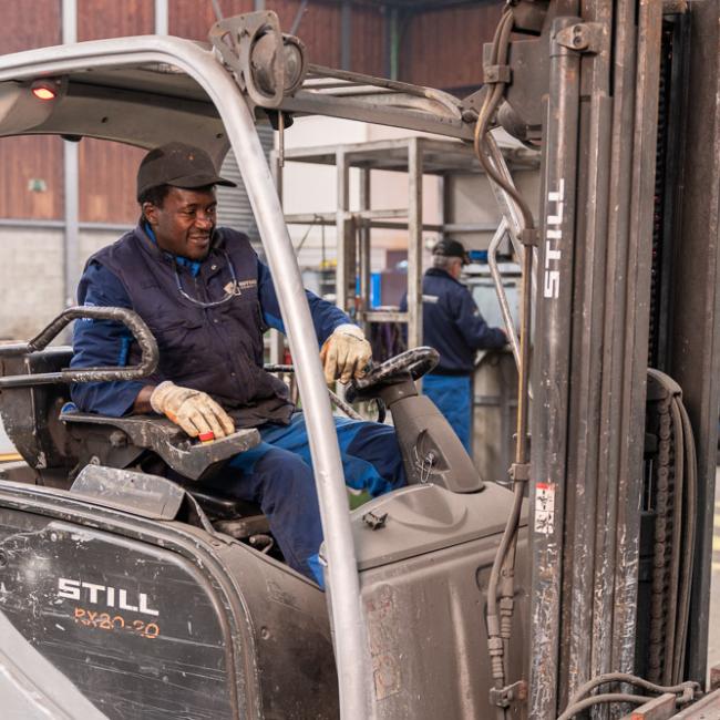 Productiemedewerker verzinkerij - Dieren
