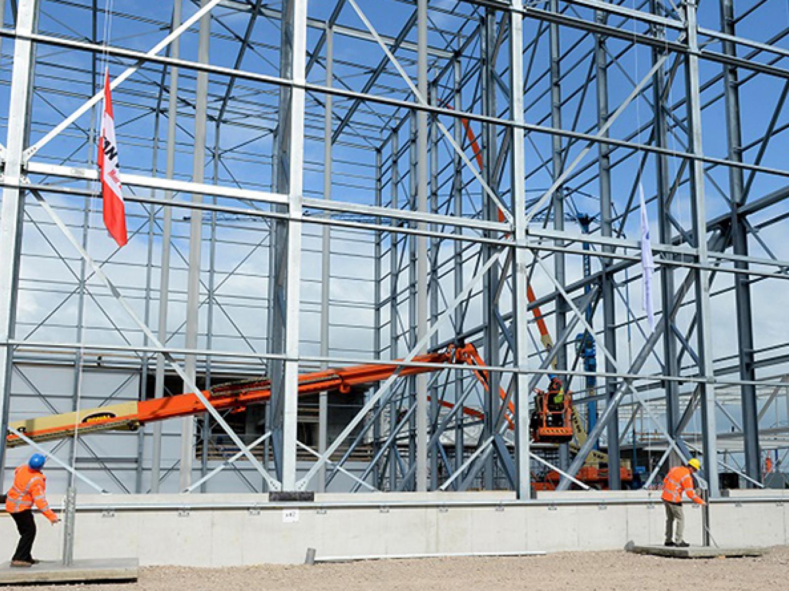 Verzinken staalconstructie Ausnutria Rotocoat